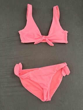 Biki set from No Boundaries. Size medium